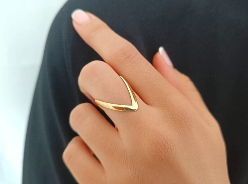 Bague en acier inoxydable Flèche Dorée – Image 2
