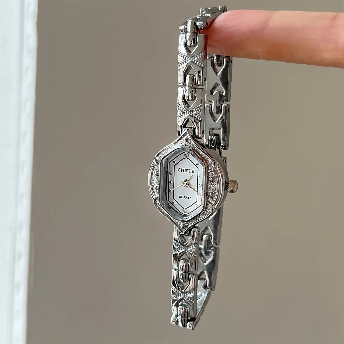 Montre Vintage Lumière Argentée